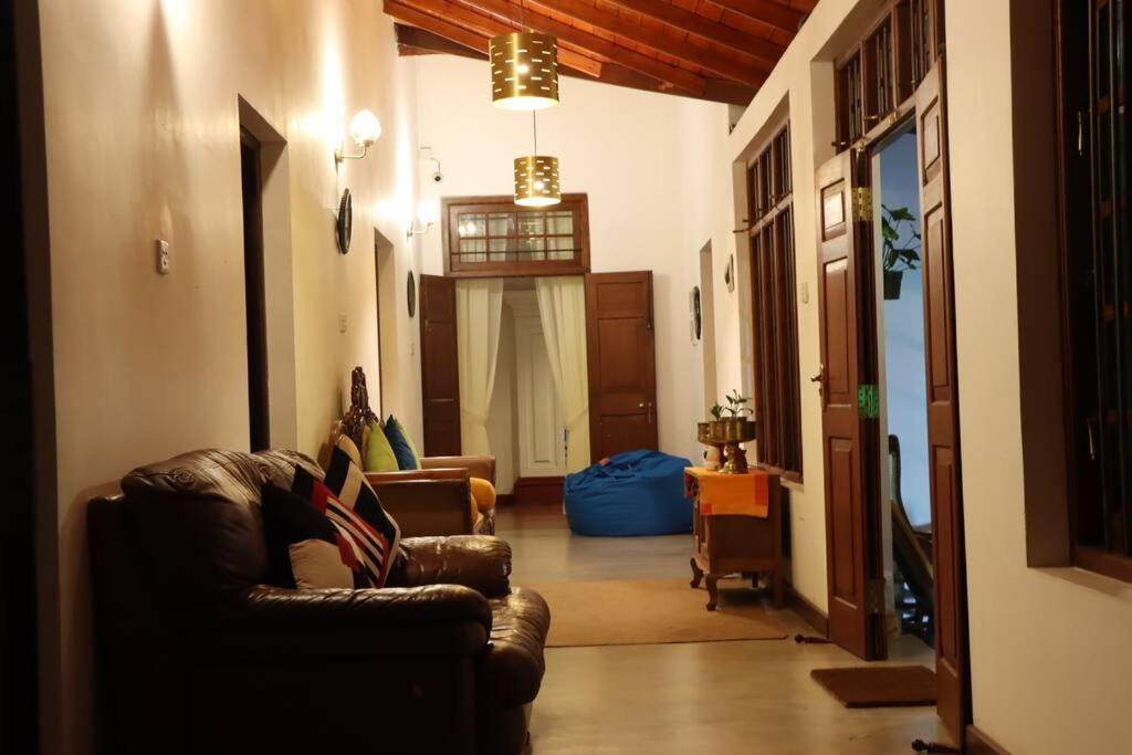 Colonial Residence Kandy Villa Exterior foto
