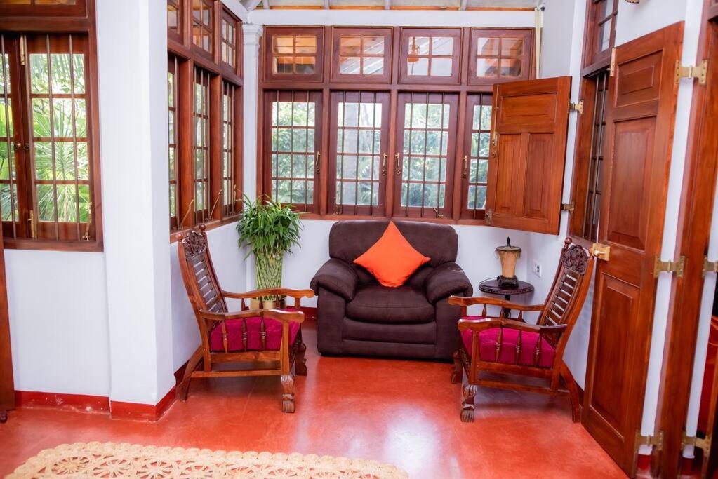 Colonial Residence Kandy Villa Exterior foto